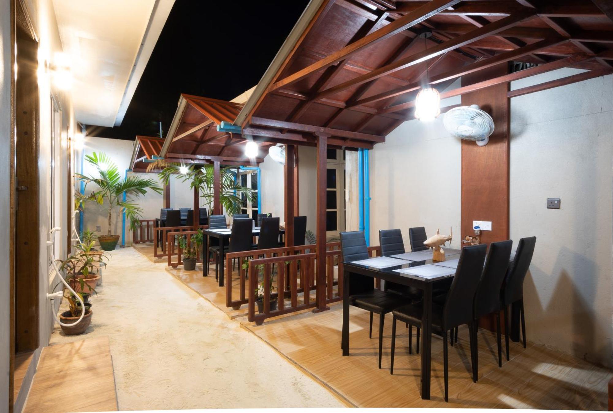 Lacasa Villa Ukulhas Island Exterior photo