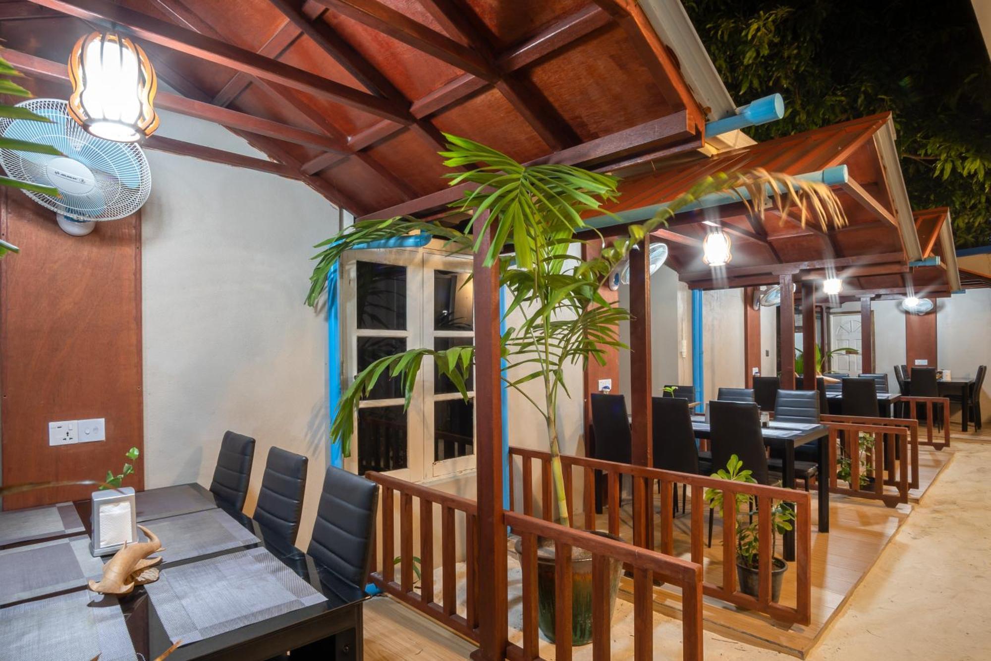 Lacasa Villa Ukulhas Island Exterior photo