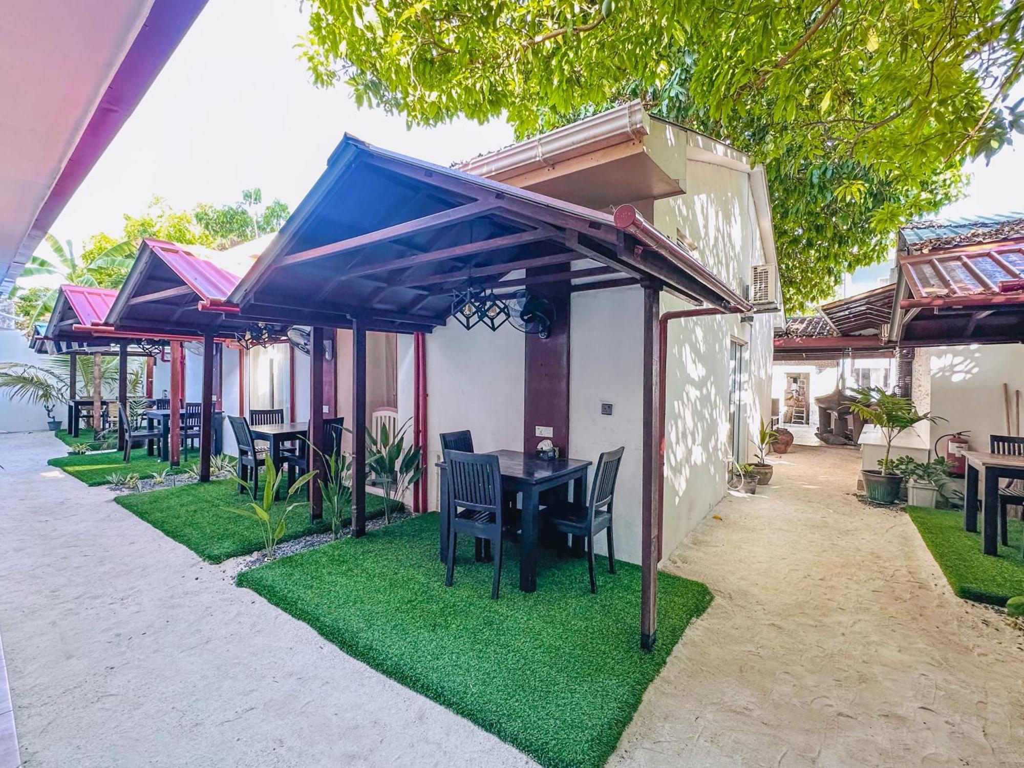 Lacasa Villa Ukulhas Island Exterior photo